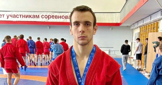 Спортсмен из Хакасии завоевал золото «Универсиады – 2026» по самбо