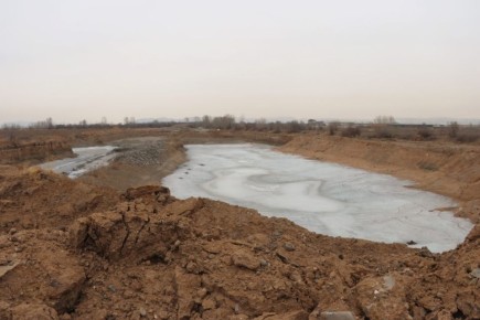 С приходом тёплых дней жители Абакана активно занимаются благоустройством своих придомовых территорий и дачных участков