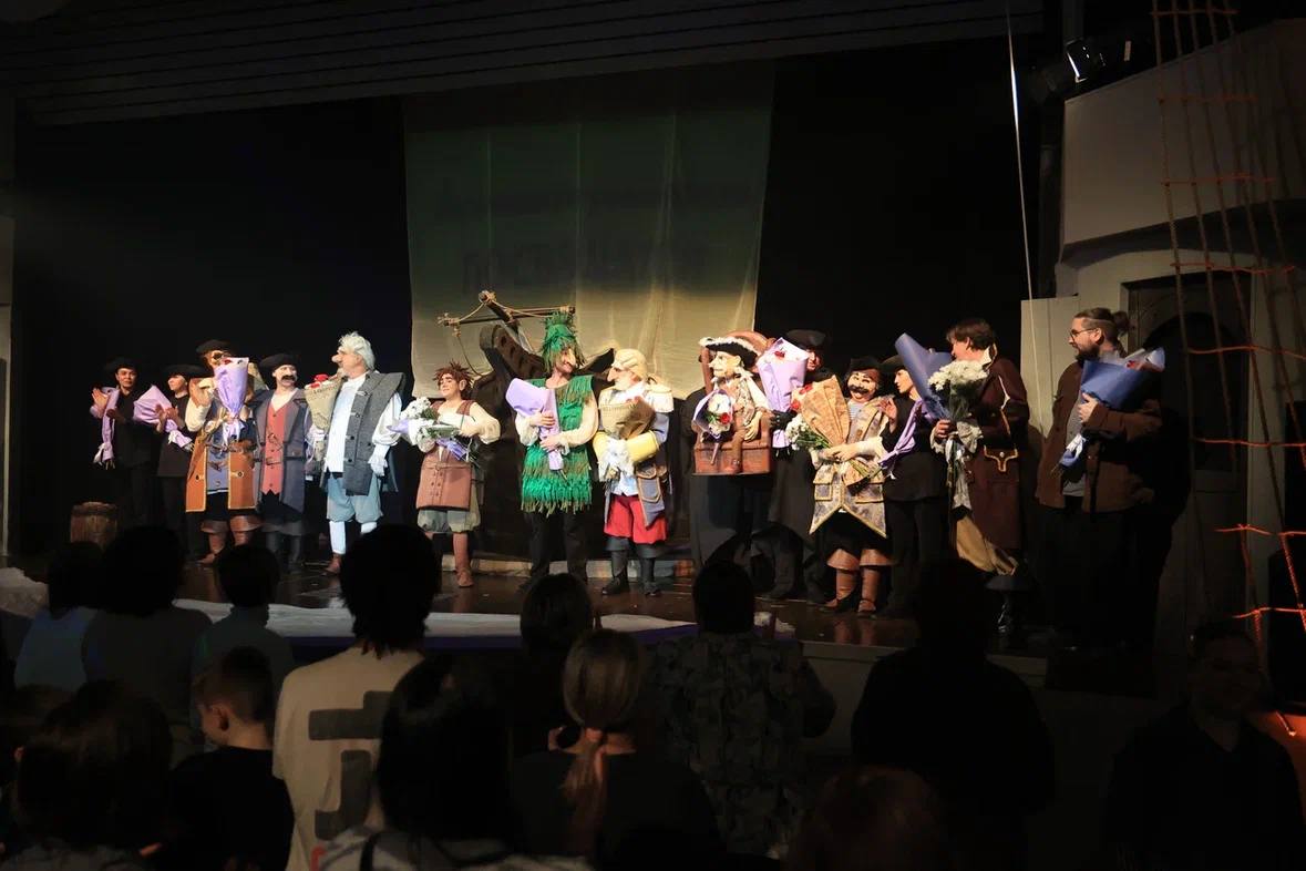 «Остров сокровищ» в театре кукол «Сказка» «Остров сокровищ» в театре кукол «Сказка»