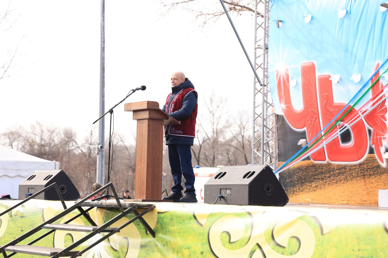 По-семейному, душевно в столице Хакасии встретили Чыл Пазы По-семейному, душевно в столице Хакасии встретили Чыл Пазы