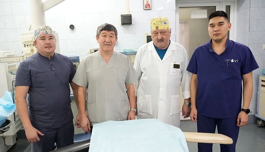 На волоске. Как это было. За жизнь и здоровье маленького пациента боролся коллектив Абаканской больницы На волоске. Как это было. За жизнь и здоровье маленького пациента боролся коллектив Абаканской больницы