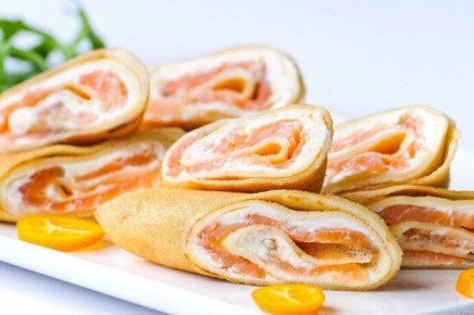 Необычные блины: рулетики с лососем, которые стоит попробовать