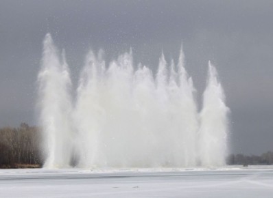 На этой неделе будут взрывать лёд на реке Абакан