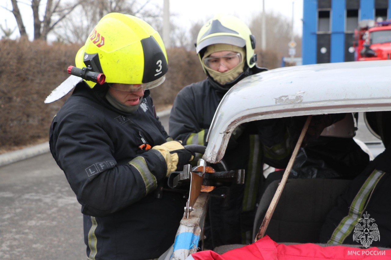 Сегодня наши огнеборцы выявляли лучшую команду в ликвидации последствий ДТП Сегодня наши огнеборцы выявляли лучшую команду в ликвидации последствий ДТП