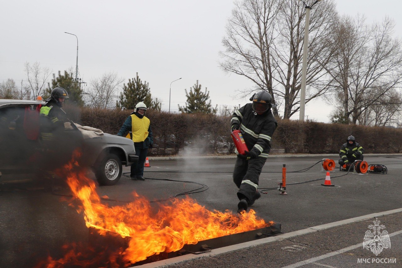 Сегодня наши огнеборцы выявляли лучшую команду в ликвидации последствий ДТП Сегодня наши огнеборцы выявляли лучшую команду в ликвидации последствий ДТП