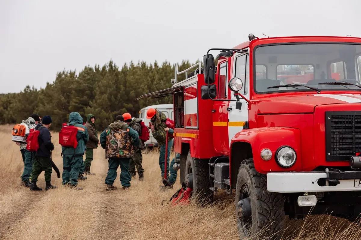 В ходе штабных учений в Смирновском бору Хакасии отработана ликвидация двух условных пожаров В ходе штабных учений в Смирновском бору Хакасии отработана ликвидация двух условных пожаров