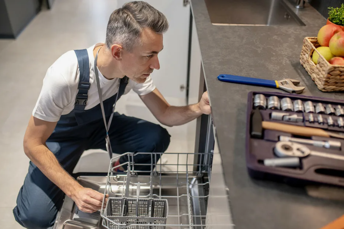 Типичные проблемы посудомоечной машины и их решения