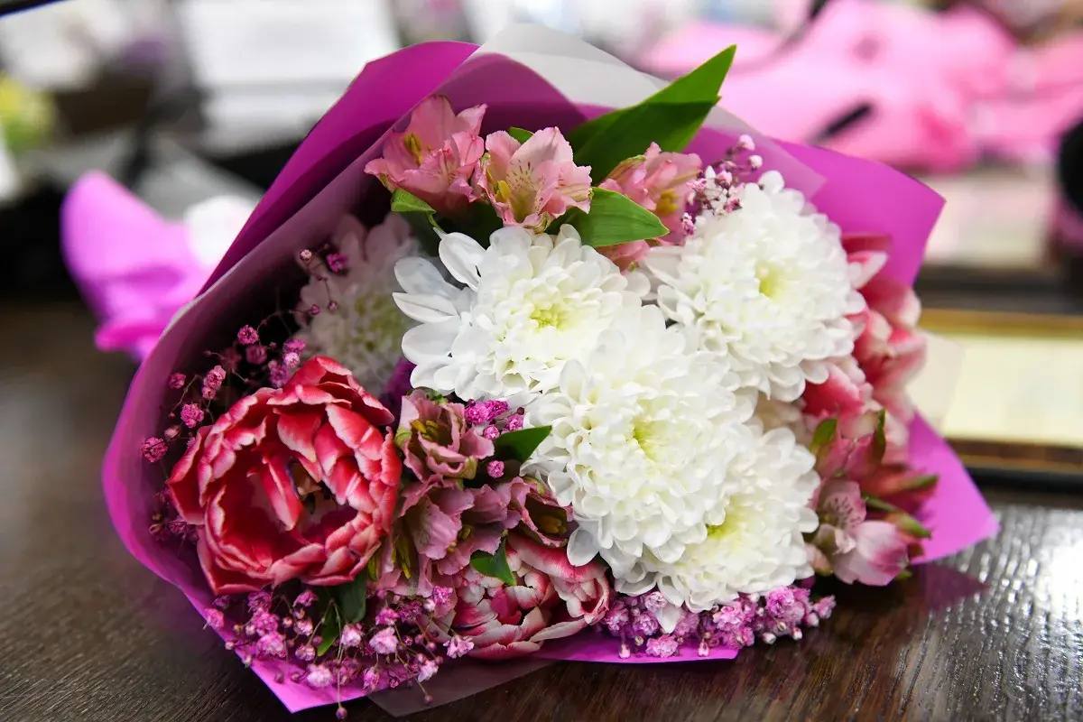 Работники культуры Хакасии отмечены высокими наградами: в правительстве республики состоялась торжественная церемония награждения Работники культуры Хакасии отмечены высокими наградами: в правительстве республики состоялась торжественная церемония награждения