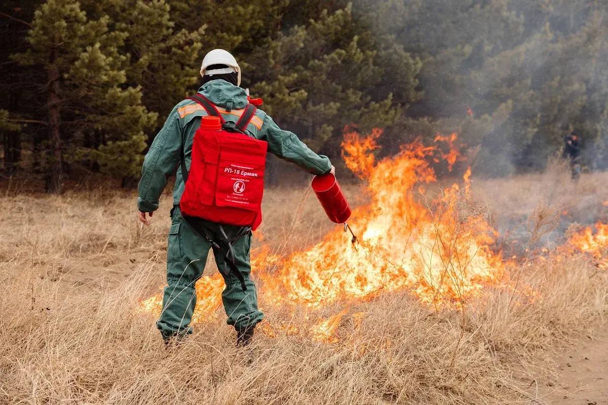 В ходе штабных учений в Смирновском бору Хакасии отработана ликвидация двух условных пожаров В ходе штабных учений в Смирновском бору Хакасии отработана ликвидация двух условных пожаров