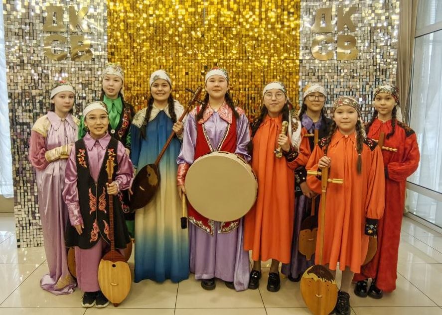 Валентин Коновалов: Фольклорный ансамбль «Артыс» завоевал Гран-при всероссийского фестиваля