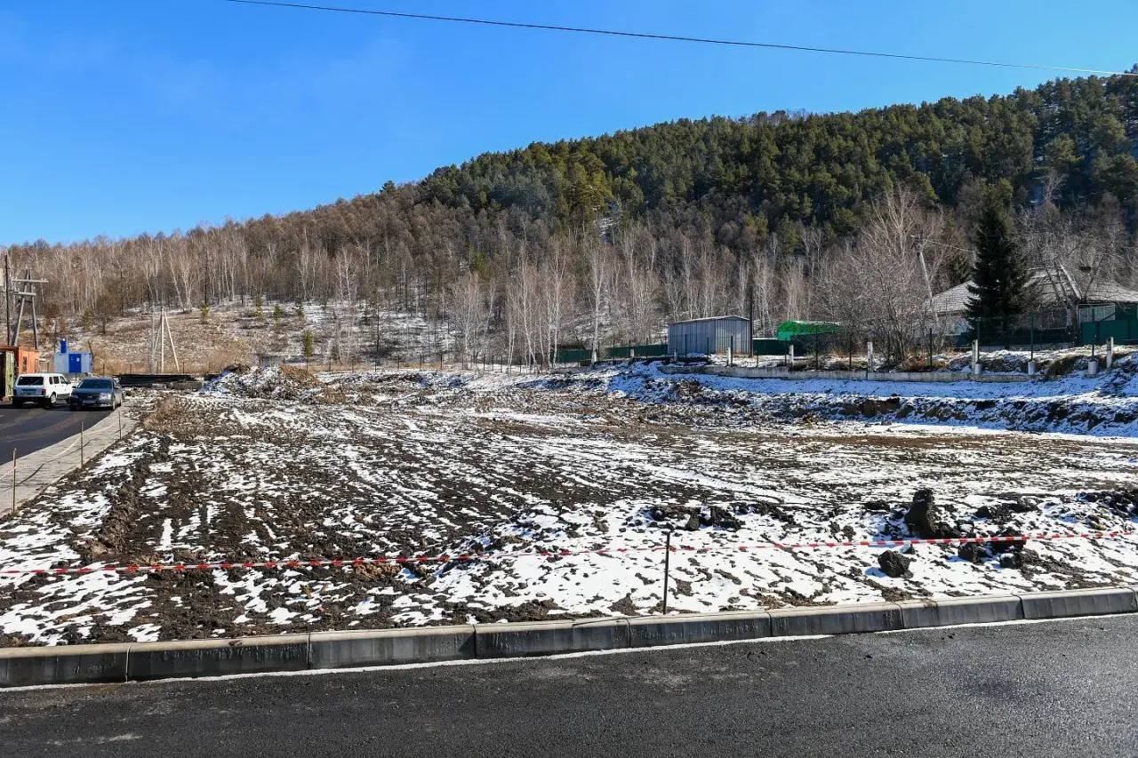 Валентин Коновалов осмотрел ход строительства важных инфраструктурных объектов в селе Боград Валентин Коновалов осмотрел ход строительства важных инфраструктурных объектов в селе Боград