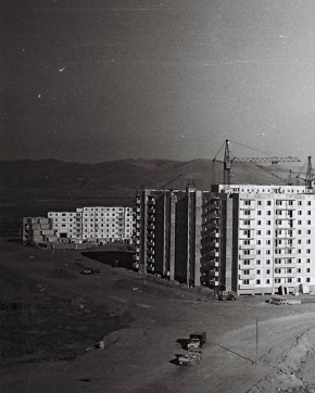 Панельное домостроение в Абакане – в воспоминаниях Георгия Мусорина, директора проектного института «Абакангражданпроект» с 1971 по 1997: «Мы были ограничены в творческом плане. Ведь тогда существовала строгая норма...