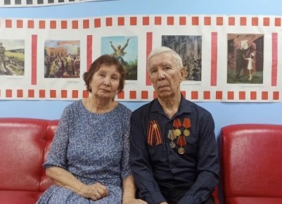 Валентин Коновалов: Поздравил с 85-летием бывшего несовершеннолетнего узника концлагерей Василия Васильевича Фролова