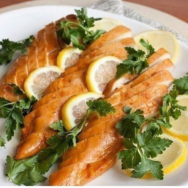 Нежные куриные грудки с медово-лимонным соусом