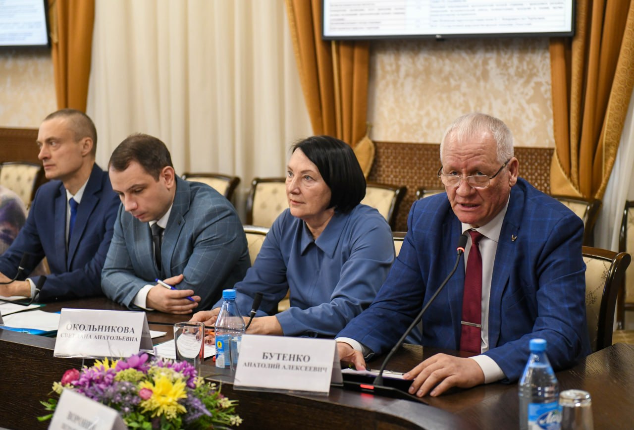 Валентин Коновалов: Правительство Хакасии уделяет повышенное внимание археологии Валентин Коновалов: Правительство Хакасии уделяет повышенное внимание археологии