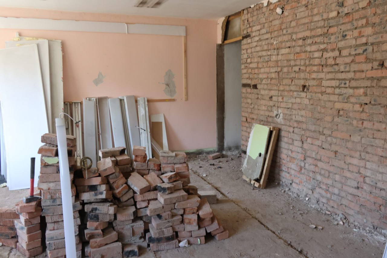 В абаканской библиотеке-филиале № 12 запланирована масштабная модернизация учреждения по национальному проекту «Семья»: в скором времени она превратится в современное модельное пространство семейного типа В абаканской библиотеке-филиале № 12 запланирована масштабная модернизация учреждения по национальному проекту «Семья»: в скором времени она превратится в современное модельное пространство семейного типа