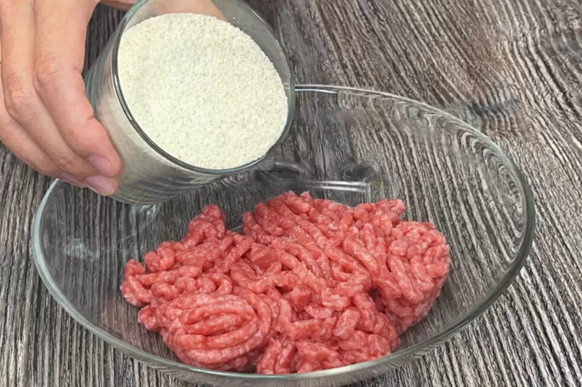 Котлеты с манкой: универсальный рецепт из 90-х, проверенный временем