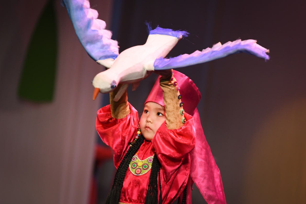 Валентин Коновалов: Выступил на XV Съезде хакасского народа Валентин Коновалов: Выступил на XV Съезде хакасского народа