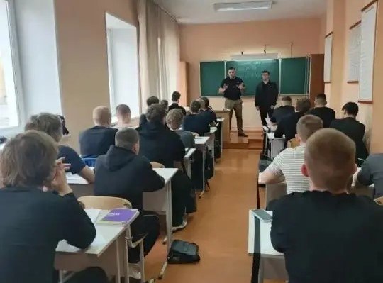 Черногорские полицейские присоединились к Всероссийской акции «Чистое поколение-2026»