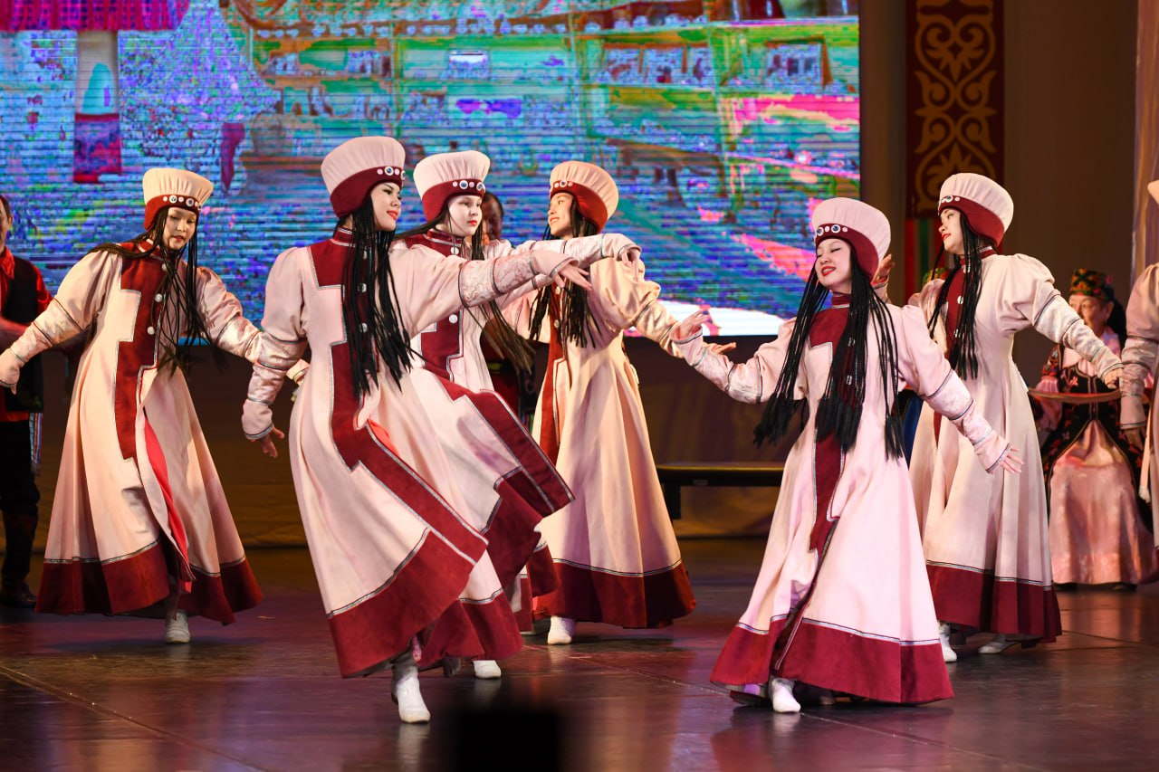 Валентин Коновалов: Выступил на XV Съезде хакасского народа Валентин Коновалов: Выступил на XV Съезде хакасского народа