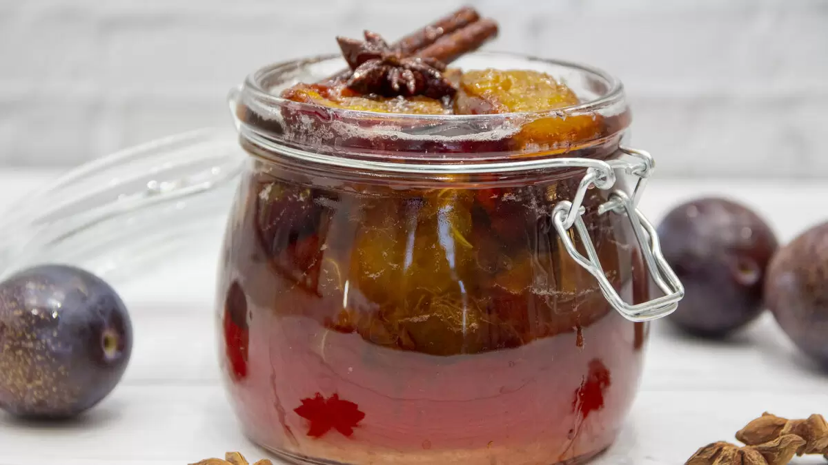 Сливовое варенье: новый способ запекания для насыщенного вкуса