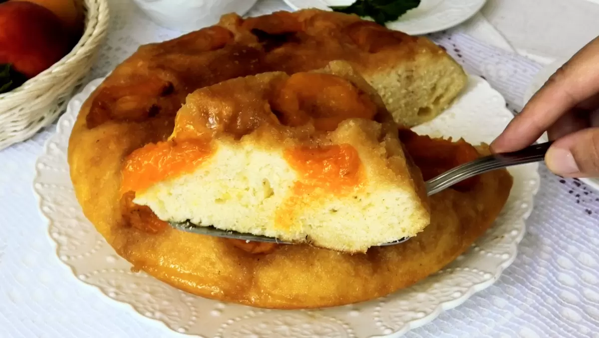 Летние искушения: пирог с абрикосами, который удивит гостей