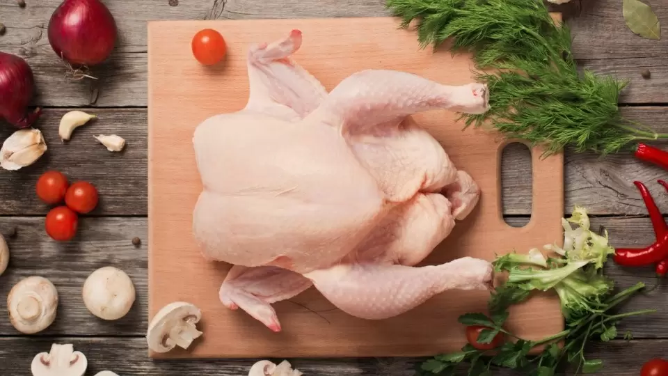 Мыть ли курицу: мифы и реальность по мнению ученых