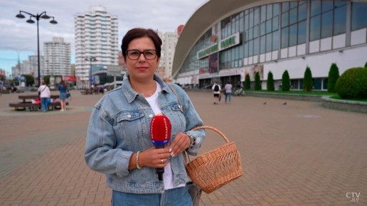 Сезонные фрукты и ягоды: что выбрать на Комаровском рынке?