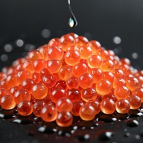 Бутерброд с икрой: как полезный деликатес стал полноценным приемом пищи