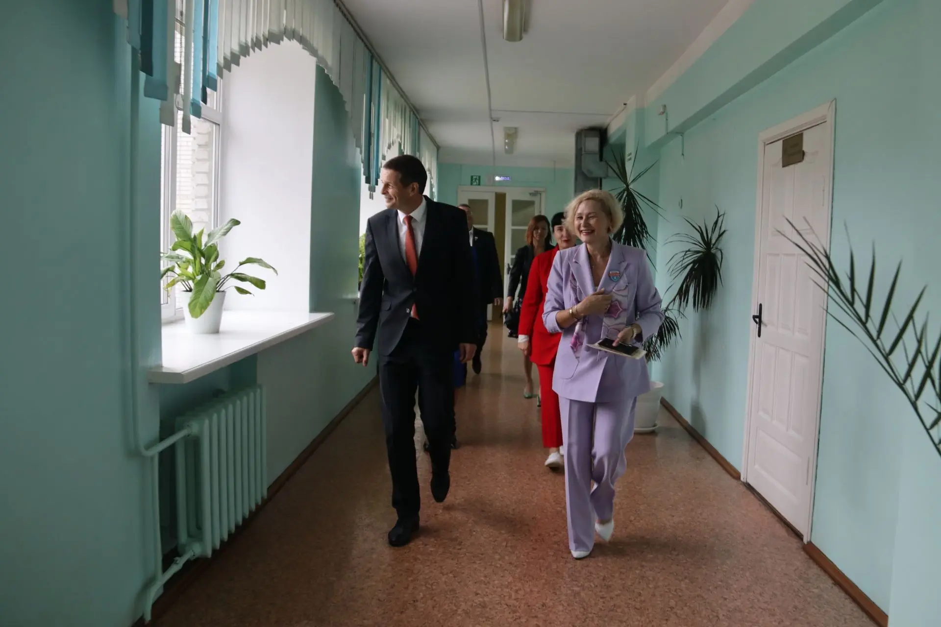 Двое Почётных граждан Абакана = школа № 26. Из воспоминаний Н.Г. Булакина о времени работы Г.А. Вяткина в Верховном Совете Хакасии: «Как-то мы с Геннадием Африкановичем выехали в посёлок МПС Двое Почётных граждан Абакана = школа № 26. Из воспоминаний Н.Г. Булакина о времени работы Г.А. Вяткина в Верховном Совете Хакасии: «Как-то мы с Геннадием Африкановичем выехали в посёлок МПС