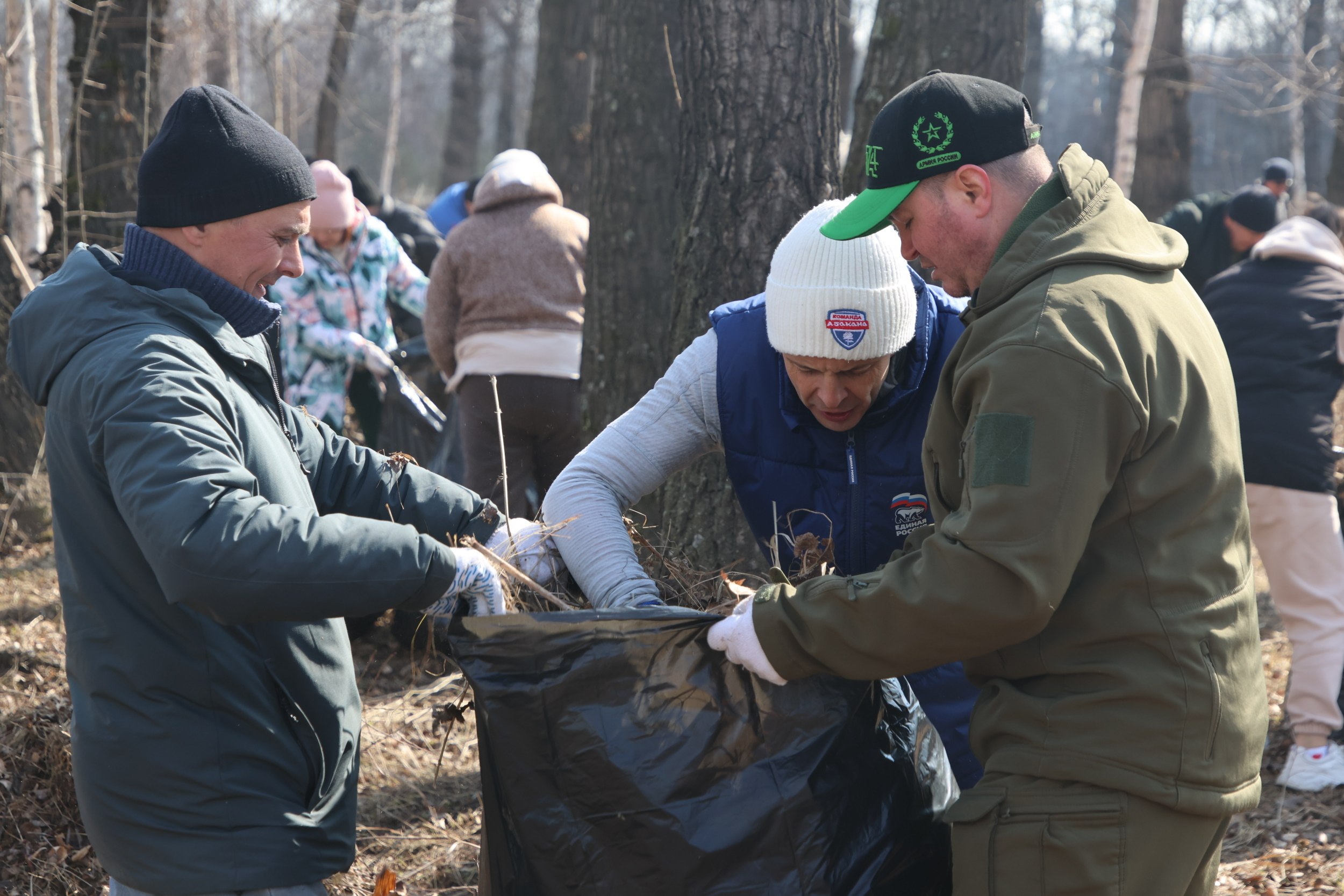 Генеральная уборка Абакана: субботник в ПКиО Генеральная уборка Абакана: субботник в ПКиО