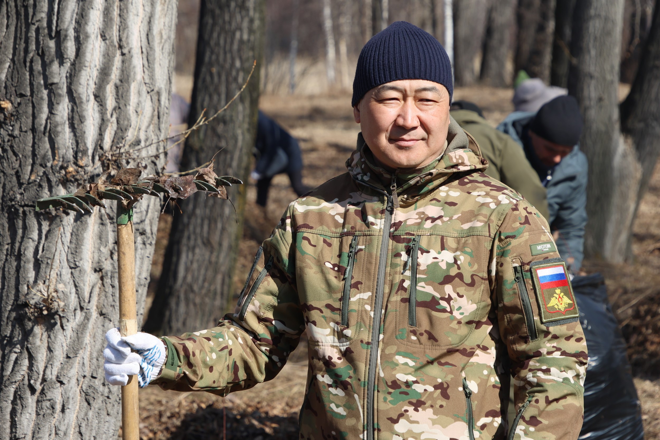 Генеральная уборка Абакана: субботник в ПКиО Генеральная уборка Абакана: субботник в ПКиО