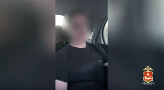 Доставили в Хакасию: житель Томска помог мошенникам обмануть пенсионерку