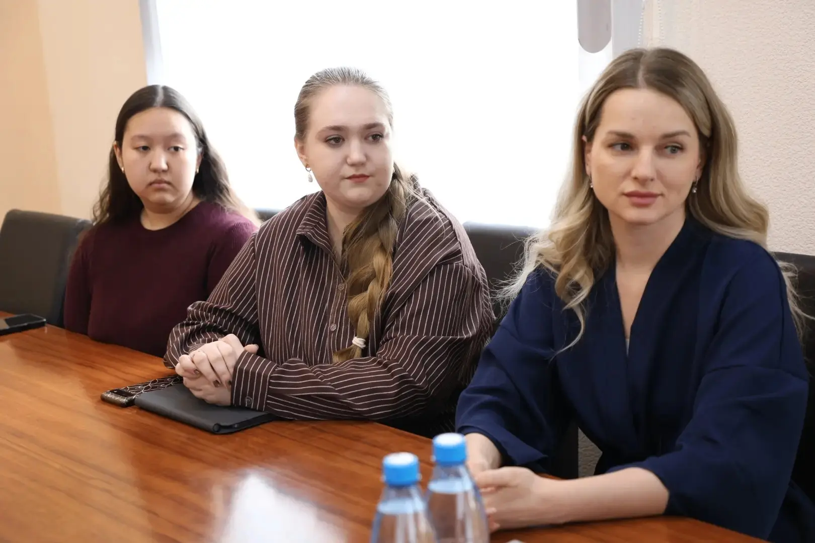 Участники творческо-просветительского проекта «Моя Хакасия» встретились с первым заместителем Председателя Верховного Совета республики Петром Ворониным Участники творческо-просветительского проекта «Моя Хакасия» встретились с первым заместителем Председателя Верховного Совета республики Петром Ворониным