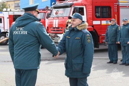 В Абакане проводили на заслуженный отдых опытного пожарного