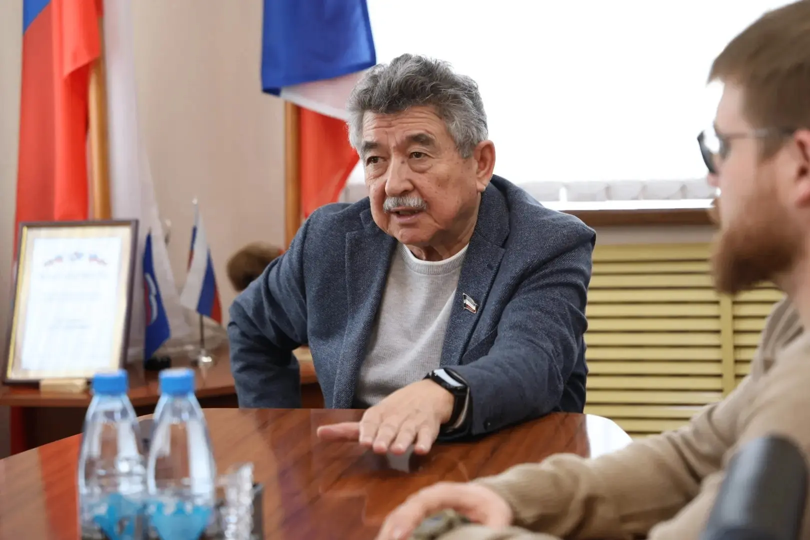 Участники творческо-просветительского проекта «Моя Хакасия» встретились с первым заместителем Председателя Верховного Совета республики Петром Ворониным Участники творческо-просветительского проекта «Моя Хакасия» встретились с первым заместителем Председателя Верховного Совета республики Петром Ворониным