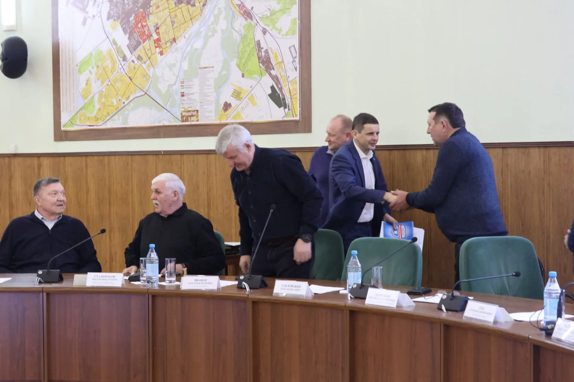 Координационный совет по развитию малого и среднего предпринимательства и конкуренции в городе Абакане обсудил с Главой города Абакана Алексеем Лемин итоги социально-экономического развития республиканской столицы в 2025... Координационный совет по развитию малого и среднего предпринимательства и конкуренции в городе Абакане обсудил с Главой города Абакана Алексеем Лемин итоги социально-экономического развития республиканской столицы в 2025...