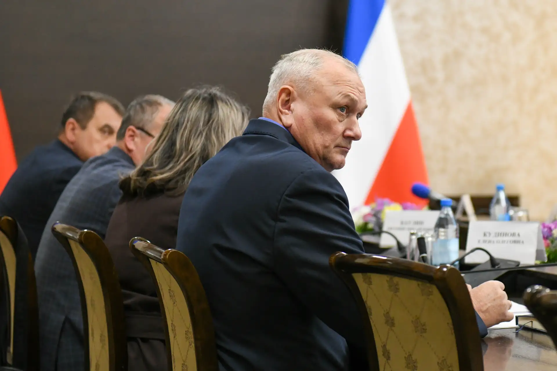 Валентин Коновалов: С профильными специалистами рассмотрели меры по недопущению массовых заболеваний домашнего скота Валентин Коновалов: С профильными специалистами рассмотрели меры по недопущению массовых заболеваний домашнего скота