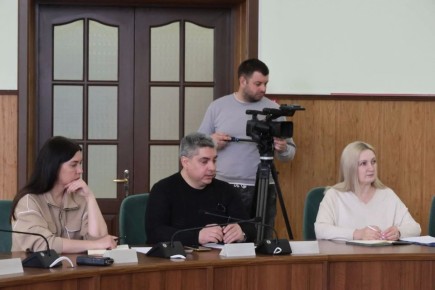 В сквере предпринимателей возобновились работы по благоустройству