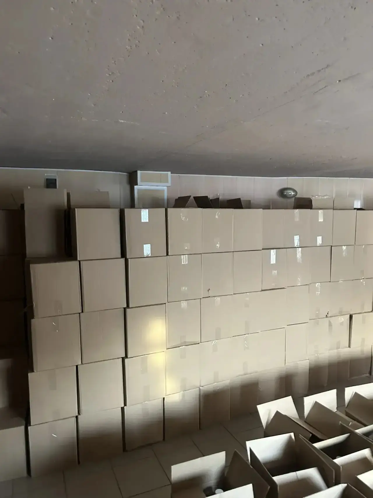 В Минусинске накрыли крупный склад с палёным алкоголем