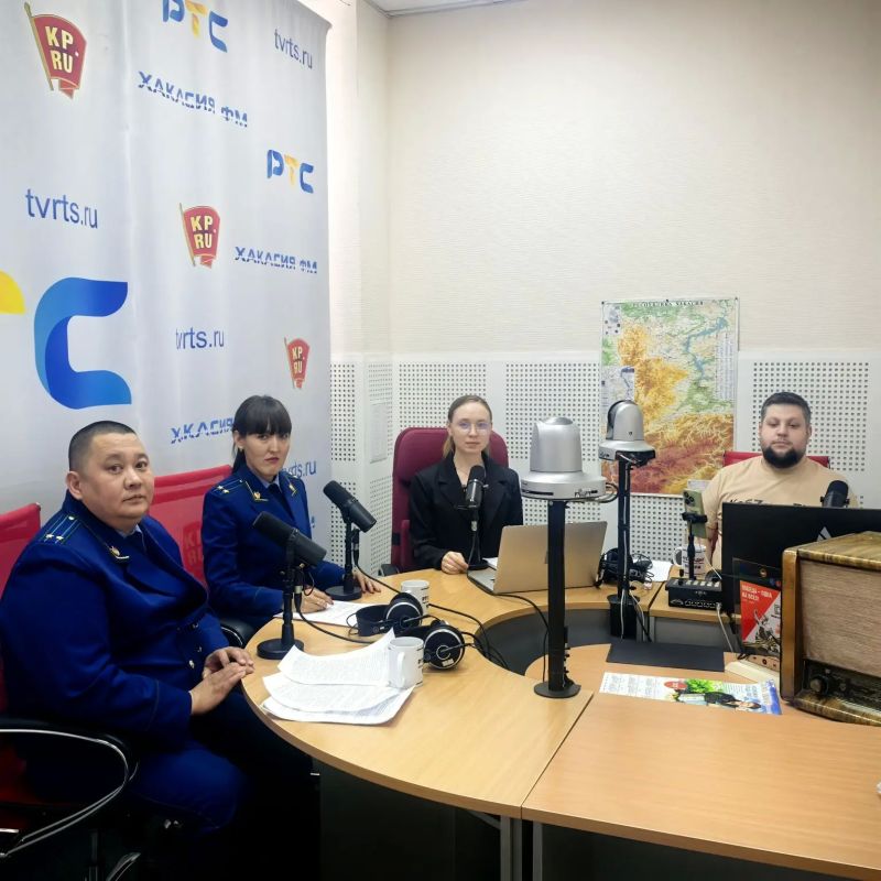 ��������������� � ��������� ����� ��� ����� 105.3 FM. ������� ������� ������ � �������������, ������������ �������������, ����������� ������� ����������, �������-������������ ������������ � ������ ������