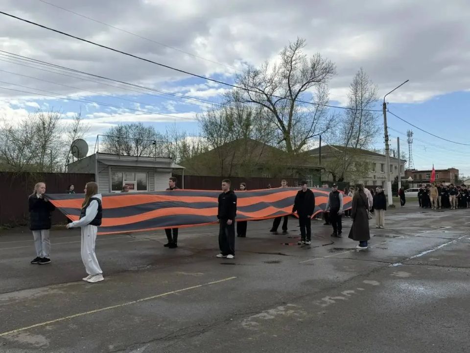 Сегодня в Усть-Абакане прошла генеральная репетиция Парада Победы у мемориала «Вечная слава» Сегодня в Усть-Абакане прошла генеральная репетиция Парада Победы у мемориала «Вечная слава»