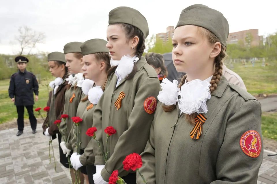 В Абакане почтили память бойцов Великой Отечественной, умерших от ран в госпиталях В Абакане почтили память бойцов Великой Отечественной, умерших от ран в госпиталях