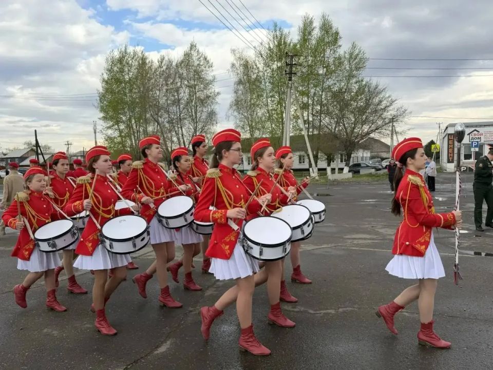 Сегодня в Усть-Абакане прошла генеральная репетиция Парада Победы у мемориала «Вечная слава» Сегодня в Усть-Абакане прошла генеральная репетиция Парада Победы у мемориала «Вечная слава»