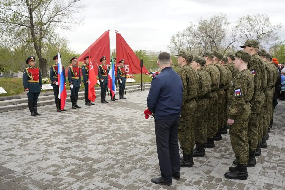 В Абакане почтили память бойцов Великой Отечественной, умерших от ран в госпиталях В Абакане почтили память бойцов Великой Отечественной, умерших от ран в госпиталях