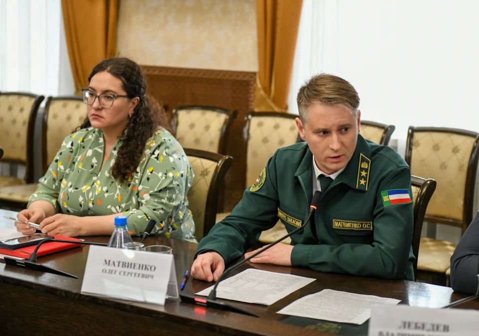 Валентин Коновалов: Провёл совещание с главами муниципальным образований Валентин Коновалов: Провёл совещание с главами муниципальным образований