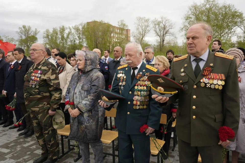 В Абакане почтили память бойцов Великой Отечественной, умерших от ран в госпиталях В Абакане почтили память бойцов Великой Отечественной, умерших от ран в госпиталях
