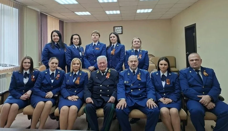 В честь 81-летия Победы в Великой Отечественной войне в прокуратуре г. Абакана прошло торжественное собрание с участием ветерана прокуратуры Горелова Анатолия Григорьевича