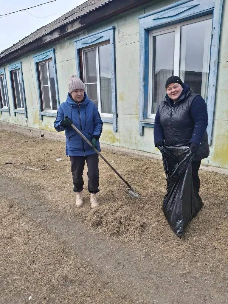 В Хакасии стартовала ежегодная большая уборка лесов и прилегающих территорий В Хакасии стартовала ежегодная большая уборка лесов и прилегающих территорий