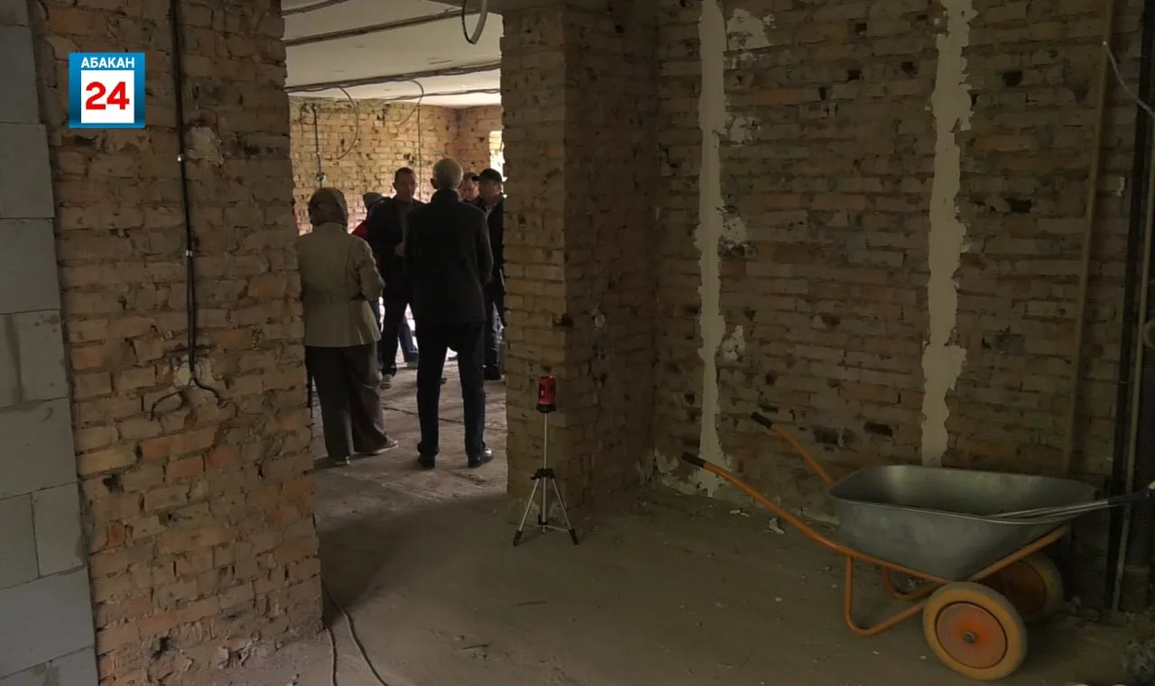 Демонтажные работы в абаканской библиотеке №12 закончены, кроме того смонтировано отопление Демонтажные работы в абаканской библиотеке №12 закончены, кроме того смонтировано отопление